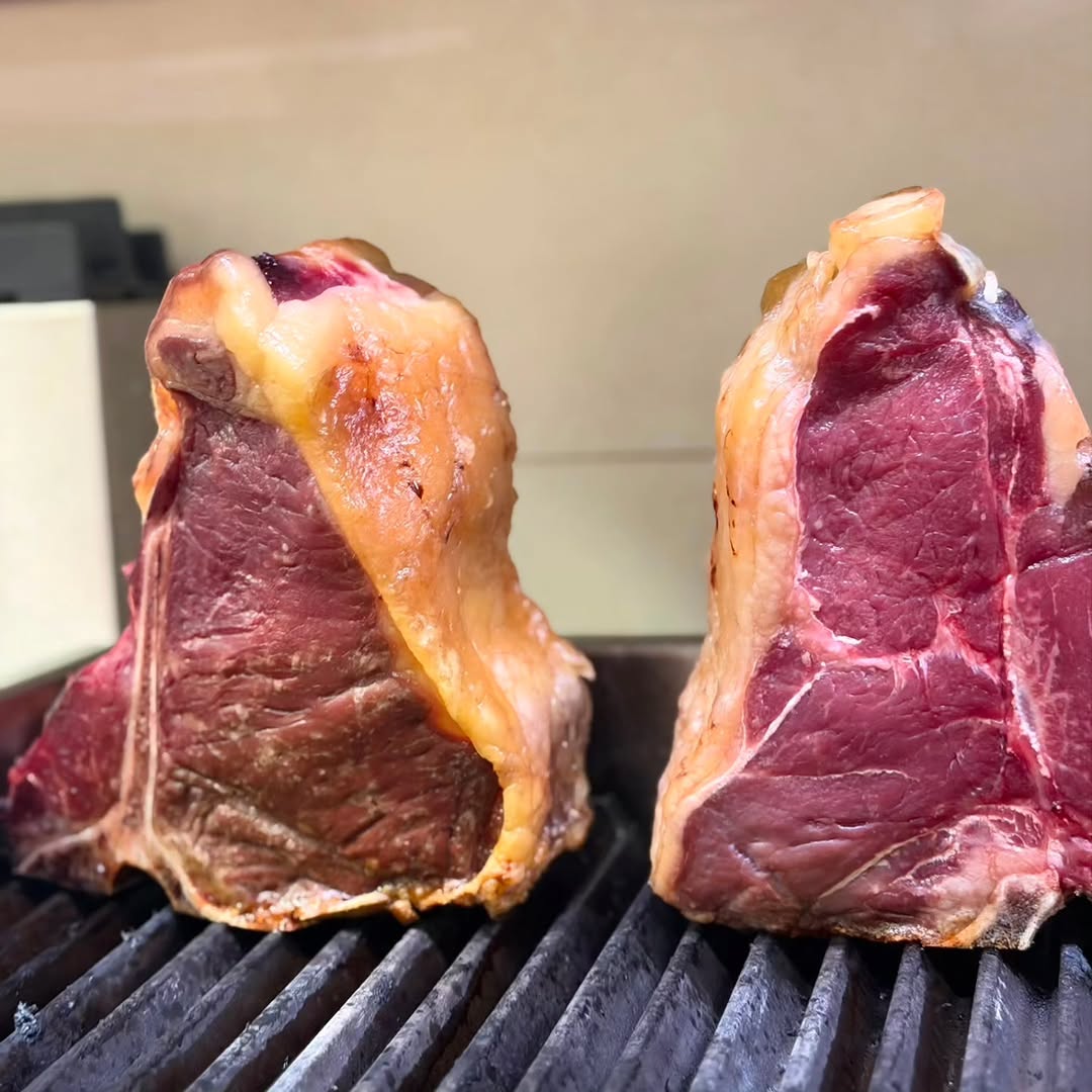 T-bone pronte per la griglia